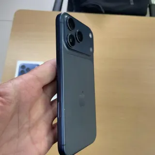 iphone-18-pro-max-seminovo-3