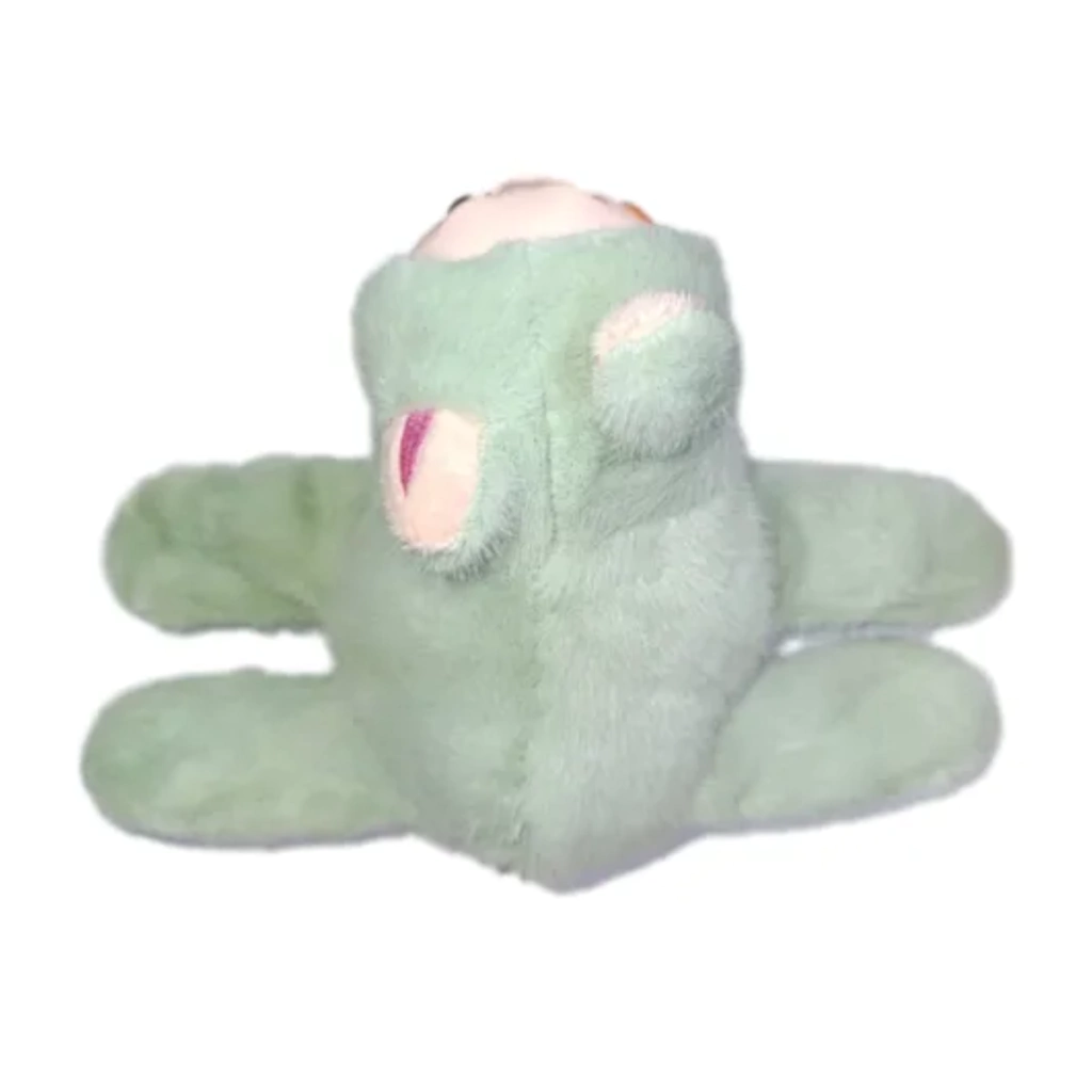 pedro-enrico-7-d3f8661307142f9af217535417409858-1024-1024 Pulseira de Pelúcia Lafufu – Fofa e Confortável - Imagem 1